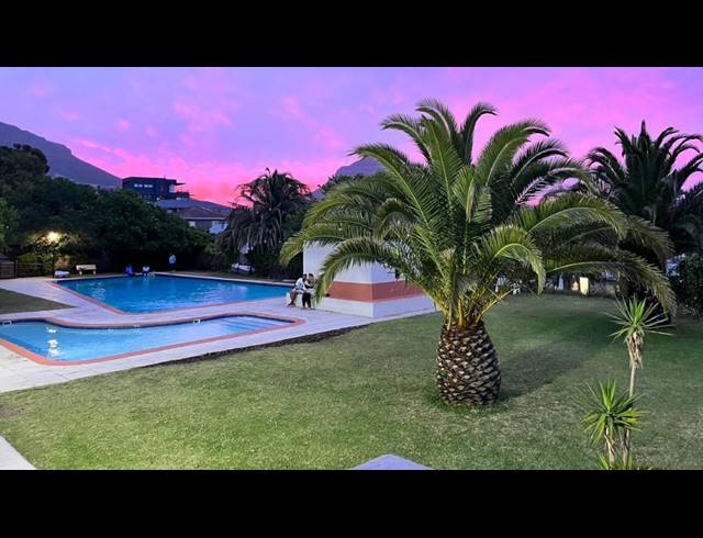 0.5 BEDROOM APARTMENT TO LET IN VREDEHOEK